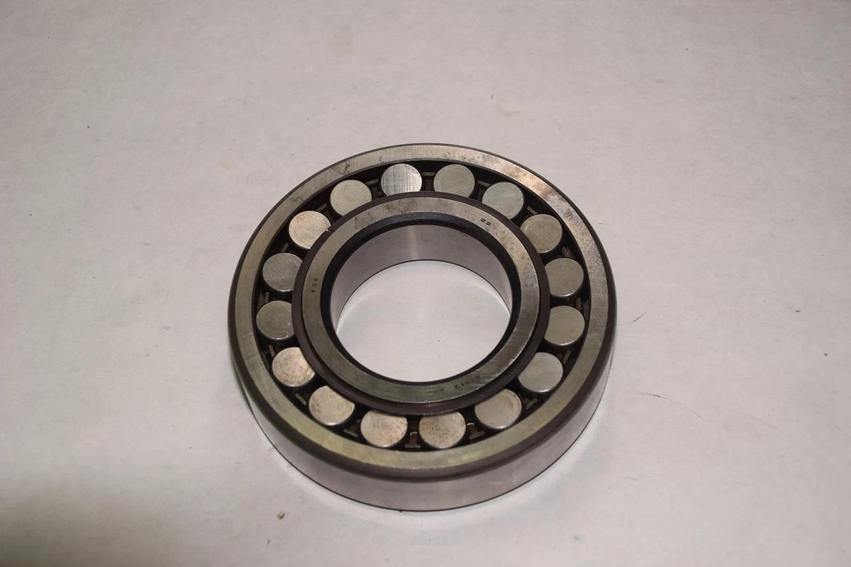 SNR 21313 K F32 SPHERICAL ROLLER BEARING NEW