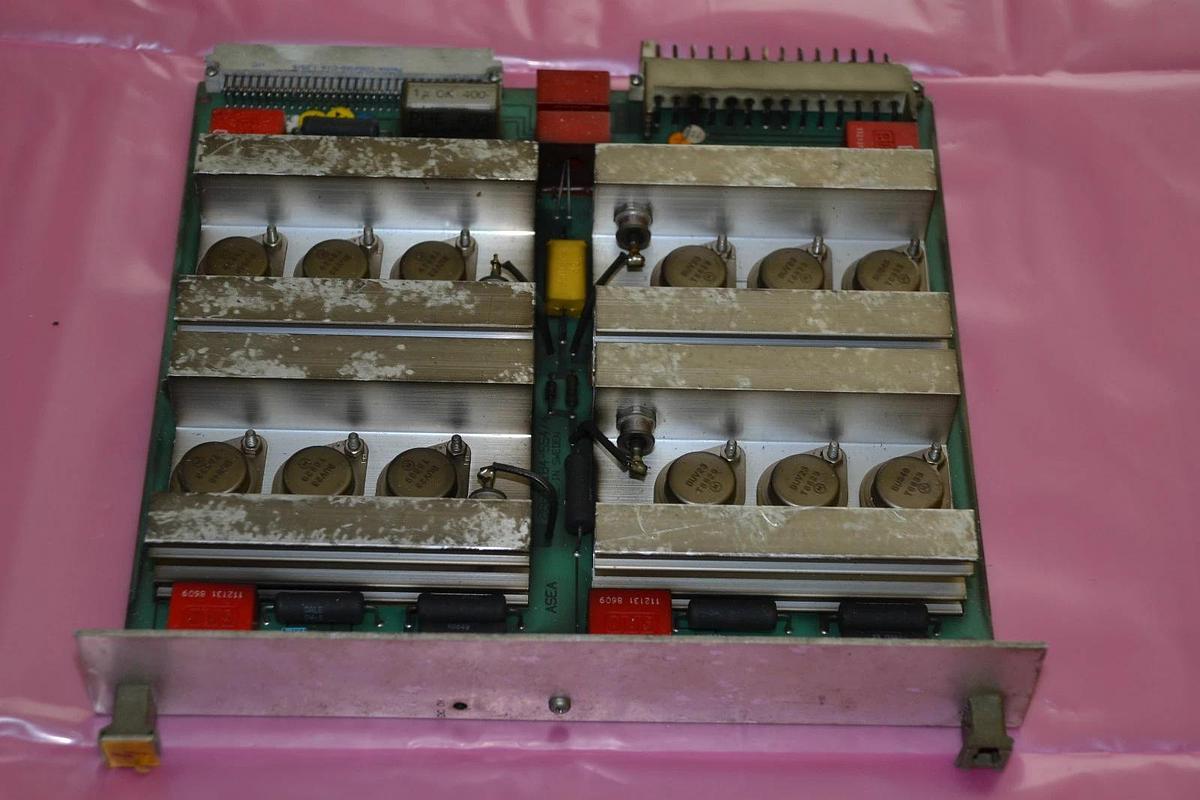 Used ABB ASEA CIRCUIT BOARD CARD YTEA250-15 YTEA 250-15 9E YT212001-AF/2