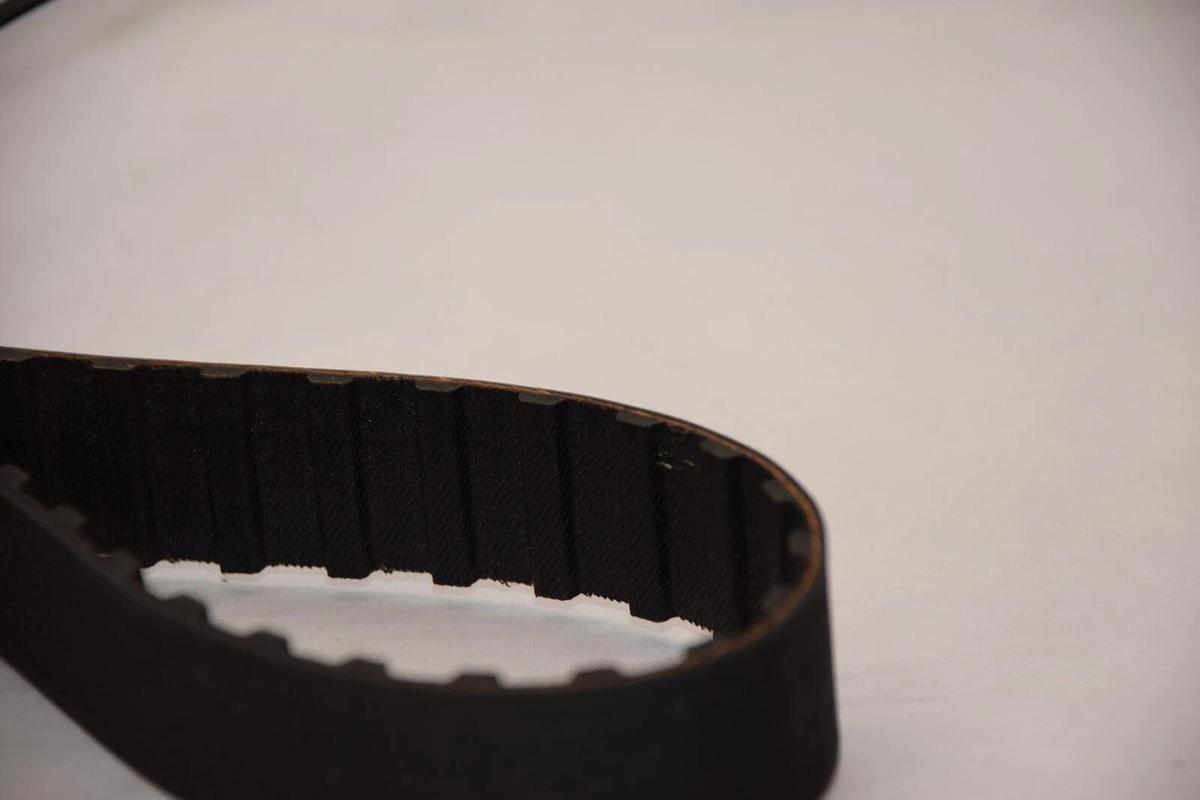 (NEW) GATES 840H100 Power Grip Timing Belt USA