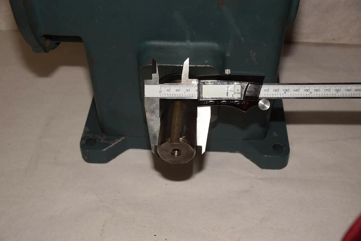 (New) Dodge Gear Reducer MR94653L1 TD C 18:1 1750 Input RPM 2293 Q350b020M180L1