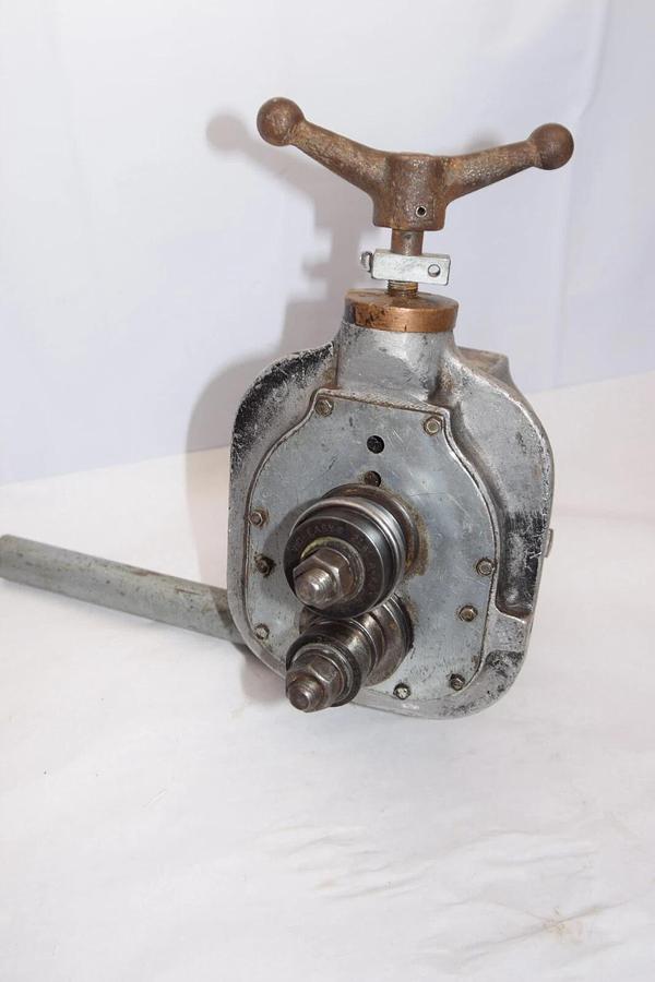 Used VICTAULIC VIC-EASY Series 200 Tool No. 3509 Roll Groover