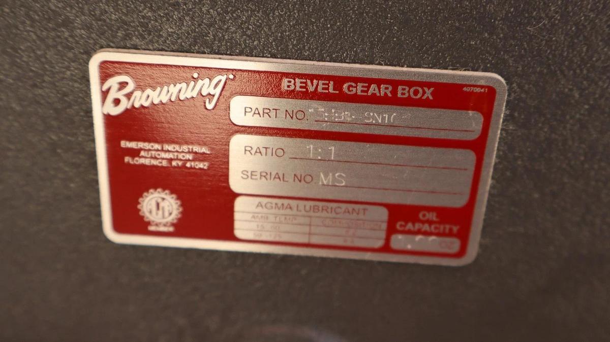 Browning  Gearbox Gear Box Bevel Speed Reducer 15HB1-SN10 1:1 15HB1SN10 (New)