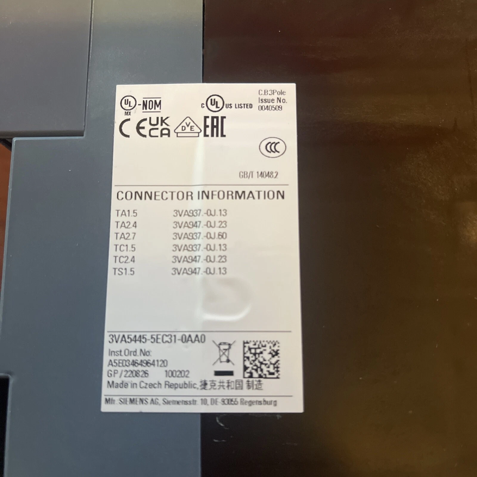 Siemens 450a Breaker 3VA5445-5EC31-0AA0 450 Amp 3VA5445-5EC31 0AA0