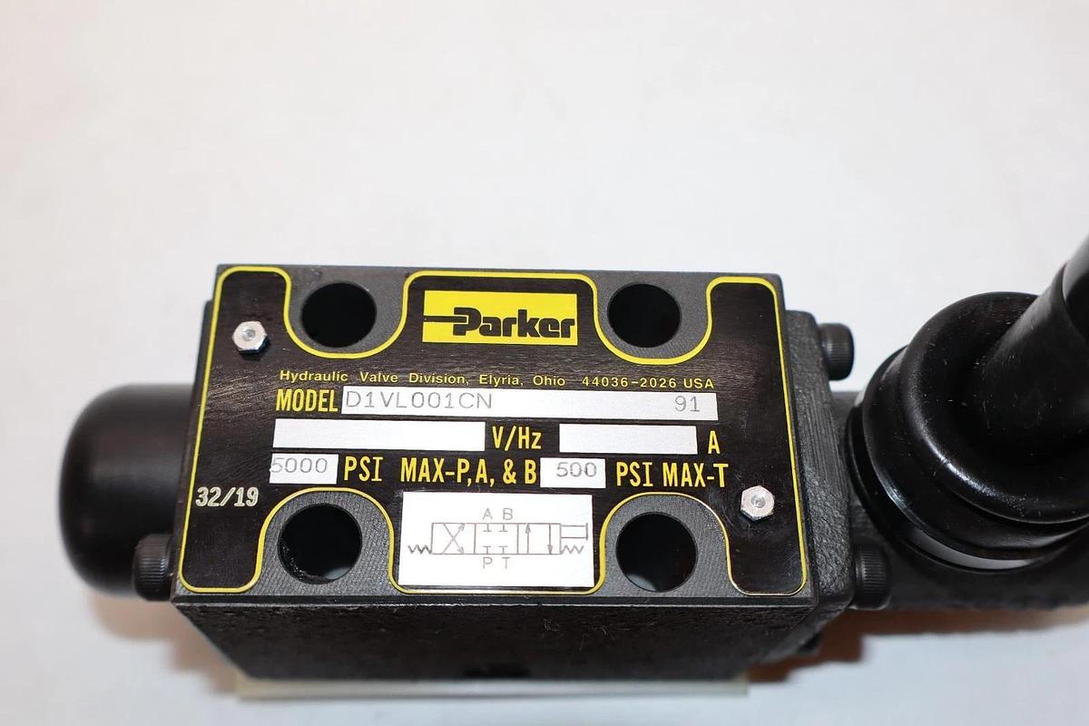 Parker Hydraulic Control Valve D1VL001CN 91 5000 PSI USA (New)
