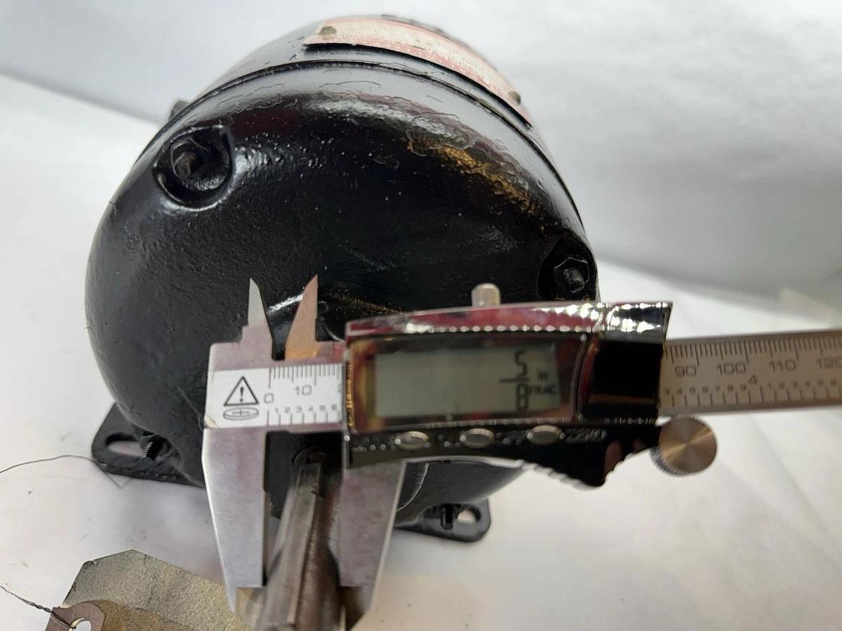 Refurbished GE MOTORS 5BC42AB1729C 5BC42 Dc Tach 50Vdc 5/8" Tachometer Generator