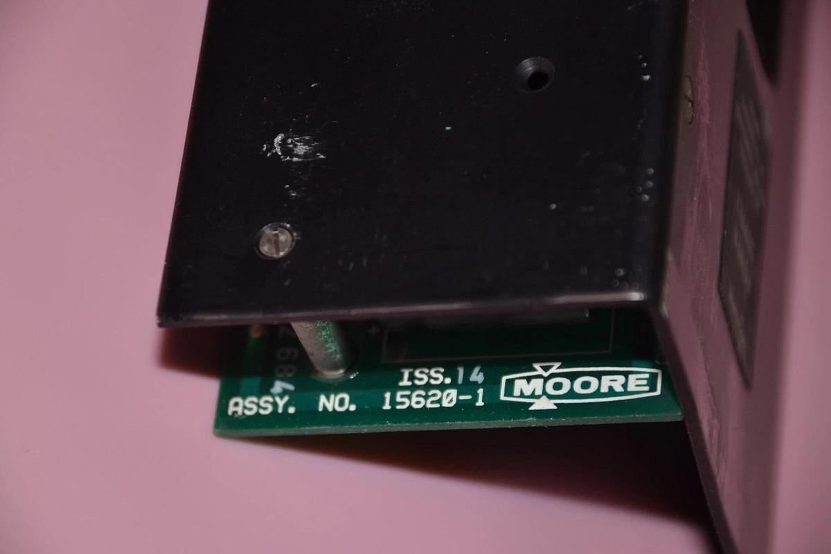 Used MOORE 15620-1 156201 POWER SUPPLY MODULE