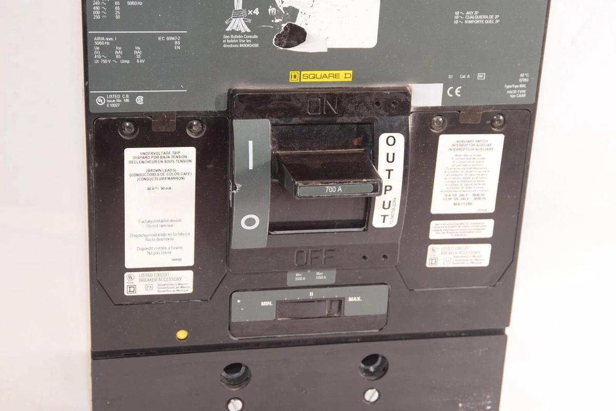 Used SQUARE D MH 700A MH700A 12-718012-36 700 Amp 3P Circuit Breaker