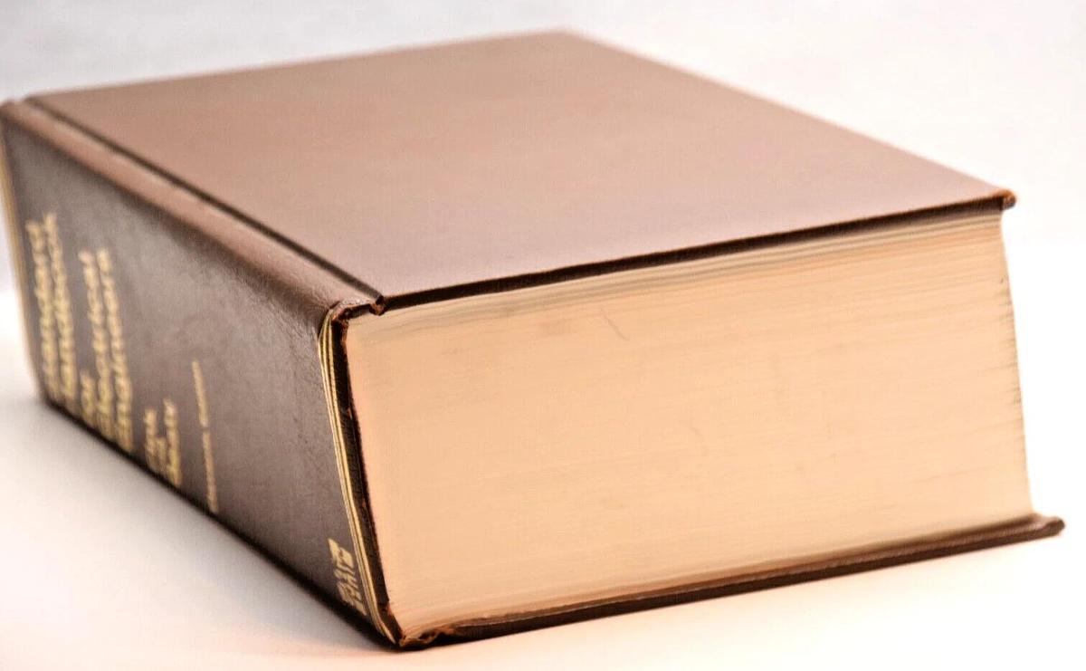 Used Standard Handbook for Electrical Engineers Fink and Beaty  11th Eleventh Edition