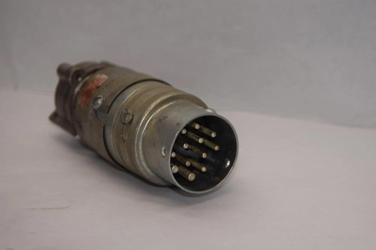 Used RUSSELL & STOLL SKP 12G , SKP12G 20A-600Vac Ever-Lok Plug