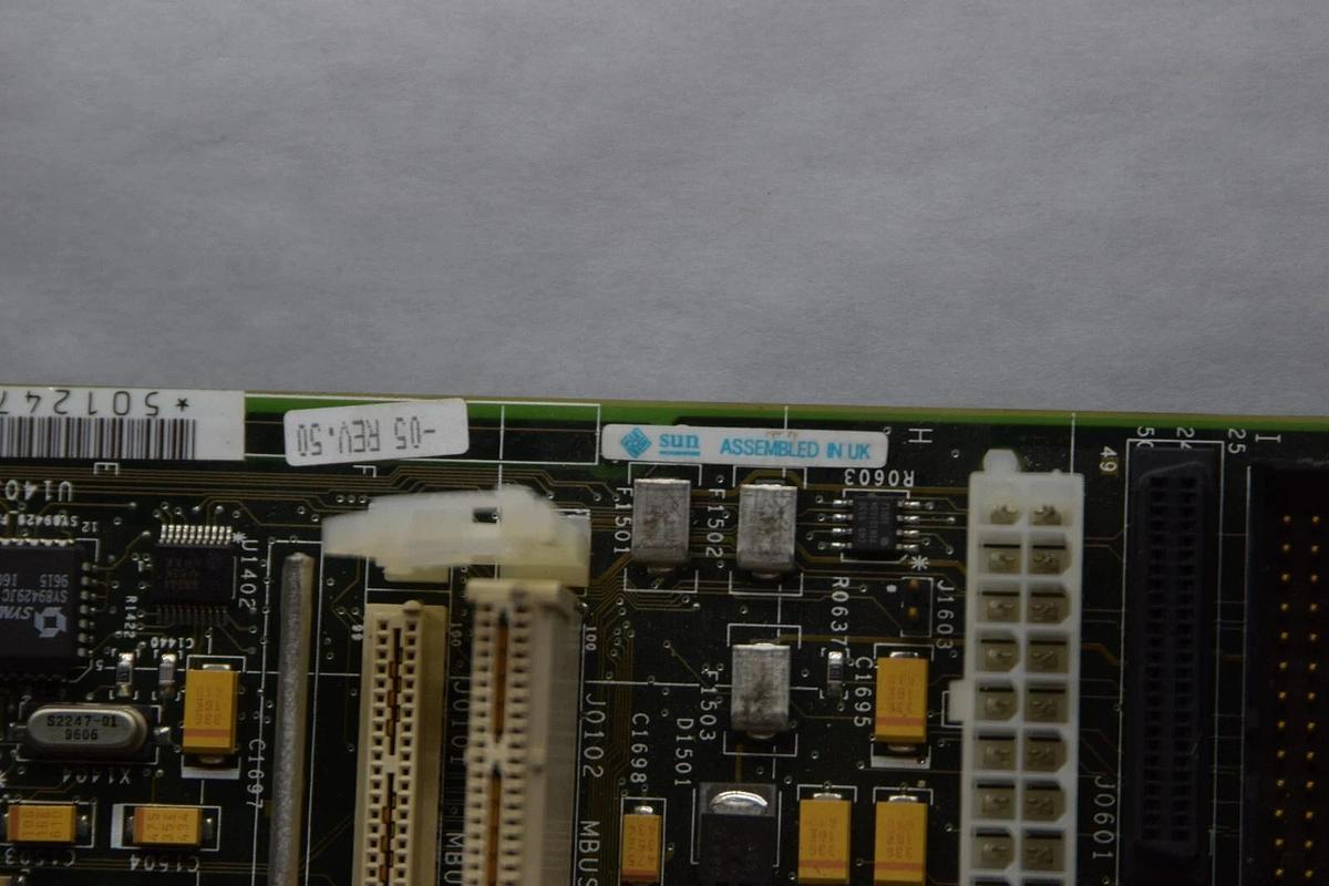 Used SUN MICROSYSTEMS 270-2324-05 270232405 J0304J0305 Circuit Board / Card
