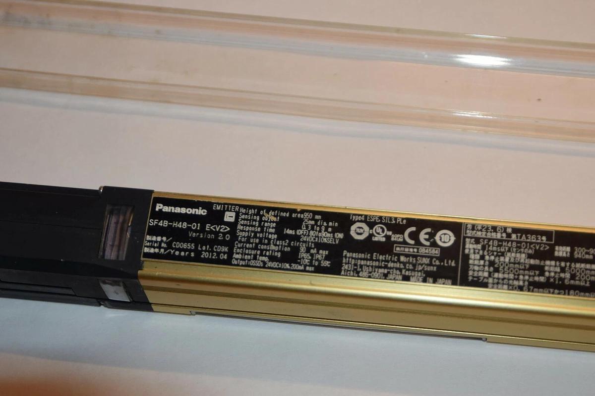 Used SUNX SF4B-H48-01 E V2 Emitter Safety light curtain Matsushita Electric PANSONIC