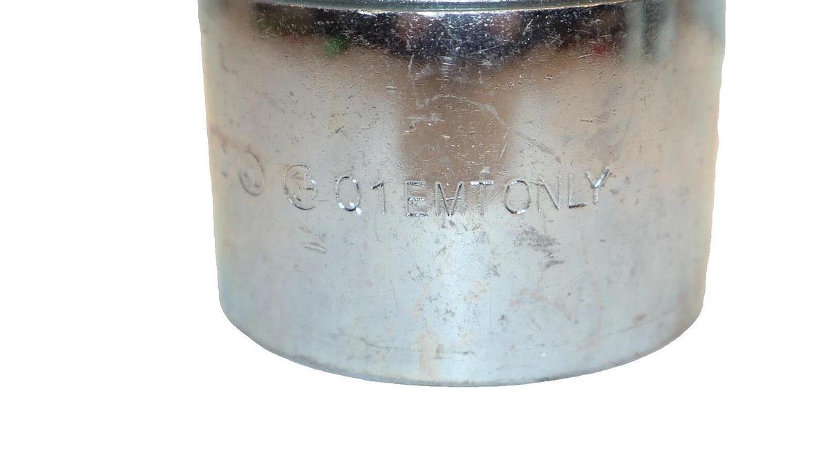 (NEW - Lot of 3) RIGID / STEEL CITY 2-1/2" EMT/IMC Conduit Coupling