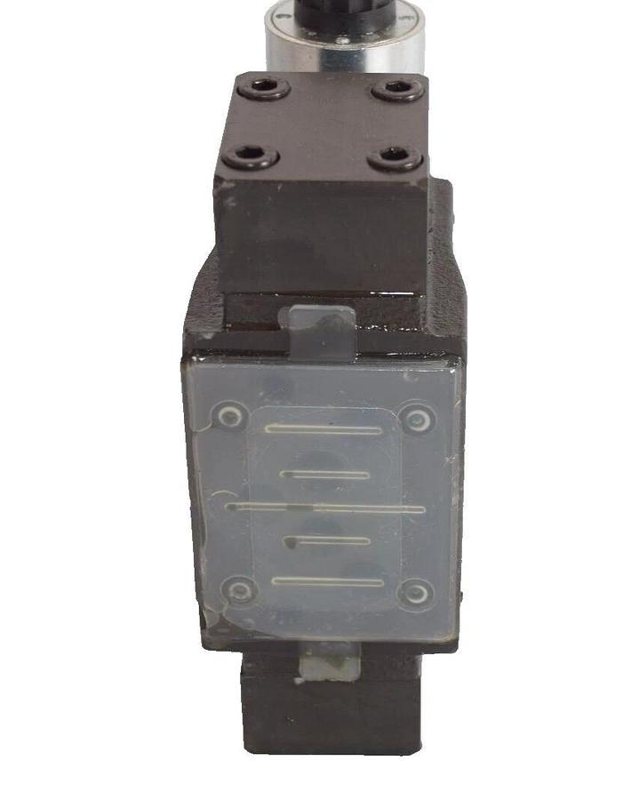 Continental Hydr Directional Control Valve VSD05AM-3F1-A3-42L-A VSD03M3FA42C NEW