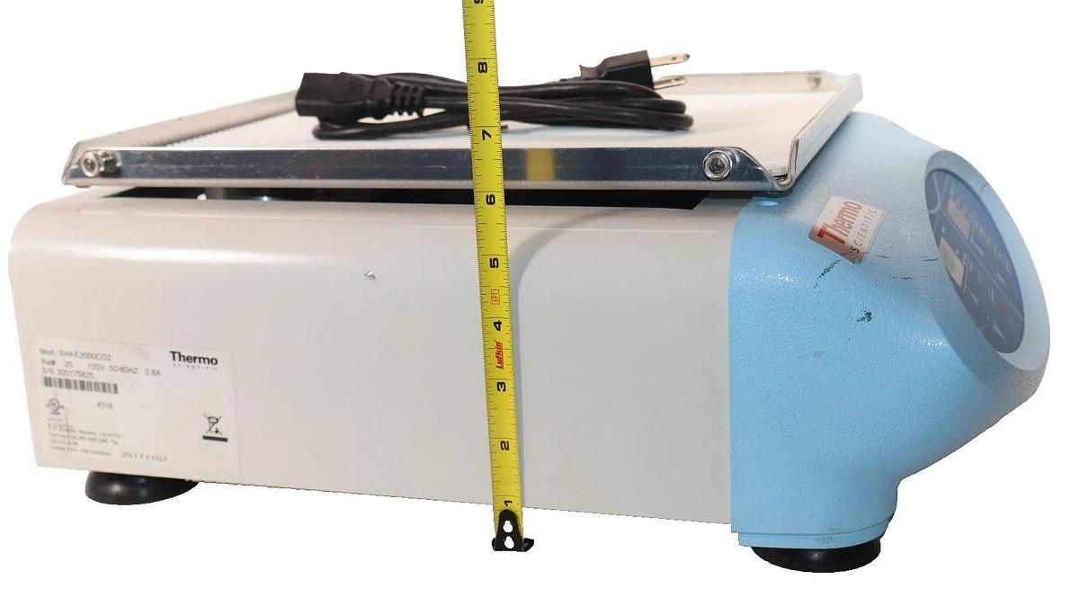 Used THERMO SCIENTIFIC MAXQ 2000 CO2 RESISTANT DIGITAL SHAKER SHKE2000CO2