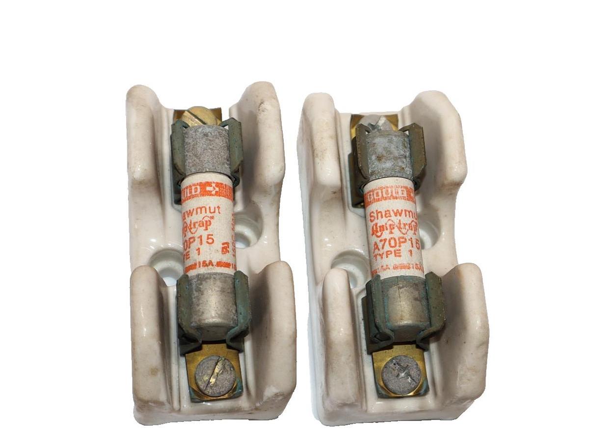 Used Buss / Bussmann 1976-1 , 19761 30A 700V Porcelain Fuse Holder (Lot of 2)