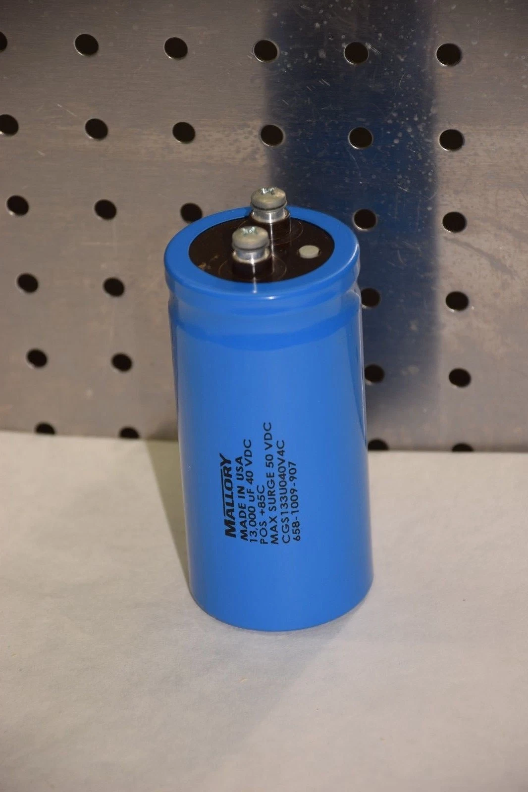 MALLORY CGS133U040V4C 658-1009-907 13,000uF 40 VDC CAPICATOR NEW