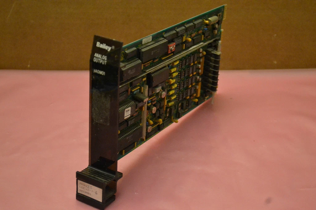 Used Bailey Network 90 Analog Output Module Board NAOM01