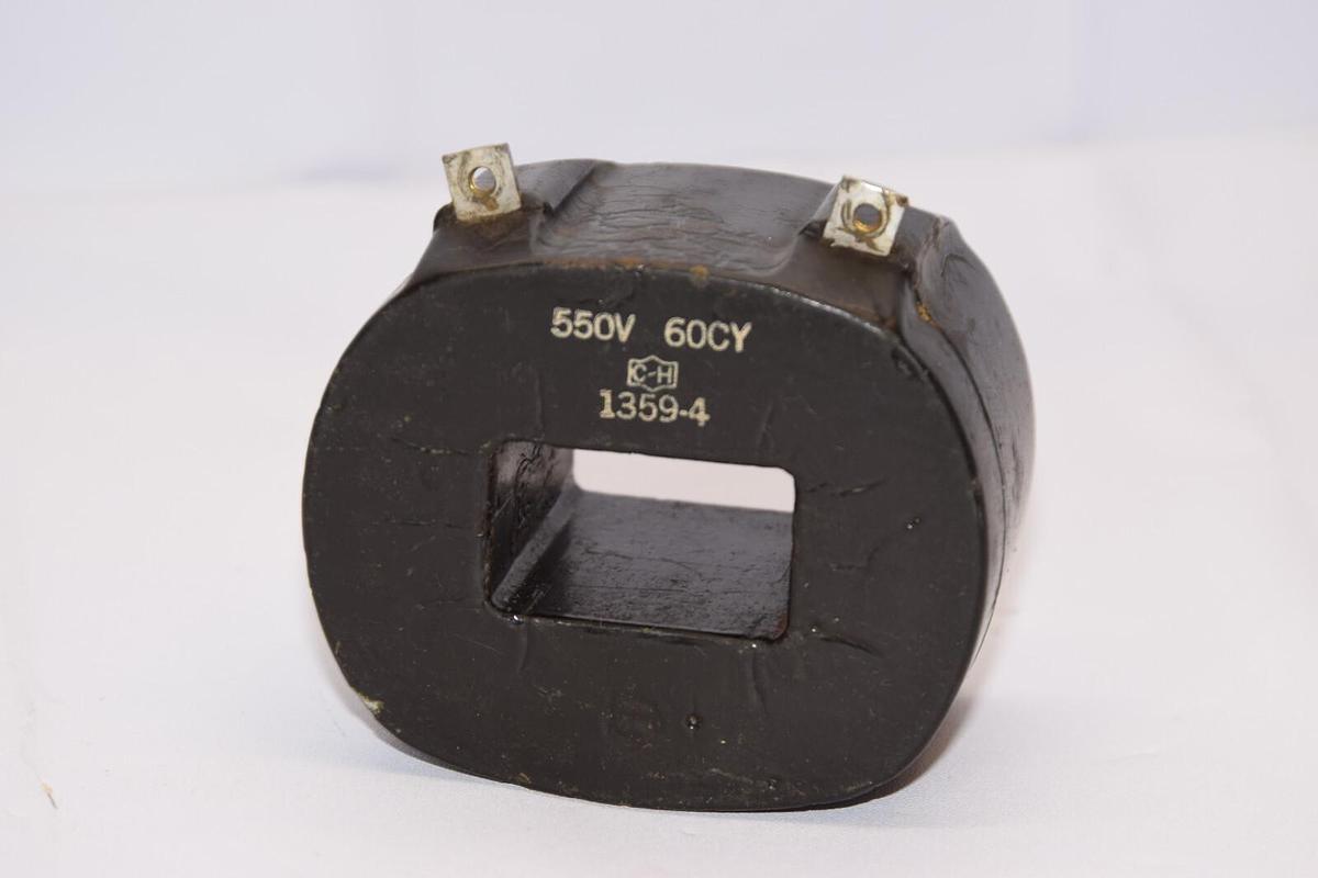 Used CUTLER HAMMER 1359-4 13594 550V 60cy Coil *Chip*