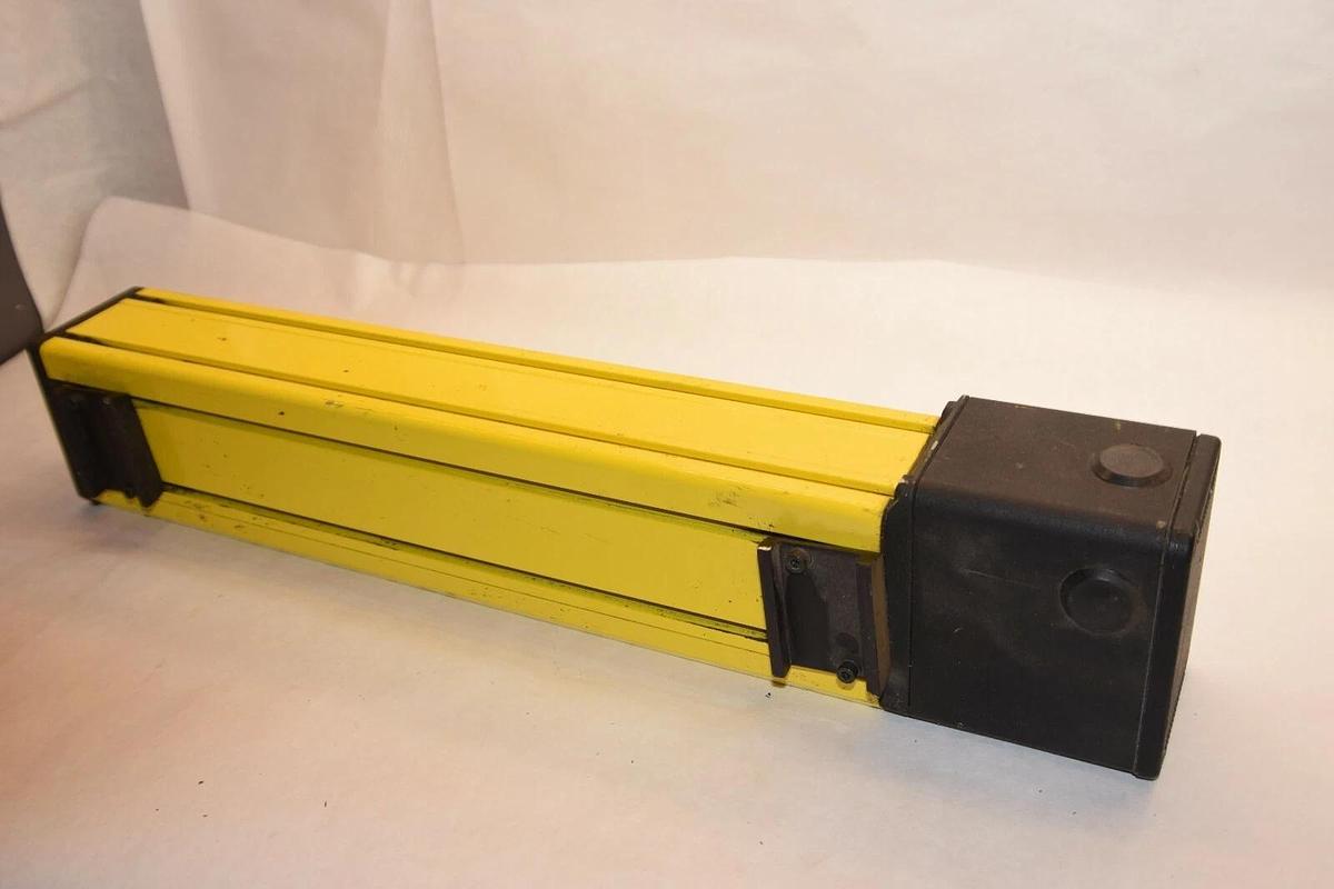 Used SICK Light Curtain Receiver AGSE 450-1211 Version 2.12 24Vdc 441mm AGSE4501211