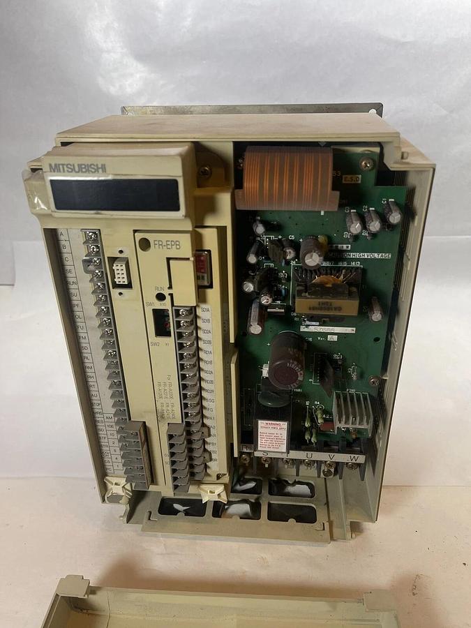 Used Mitsubishi FR-A220E-5.5K-TF2 10HP Freqrol A200 Inverter Drive  FR-A220E-5.5KTF