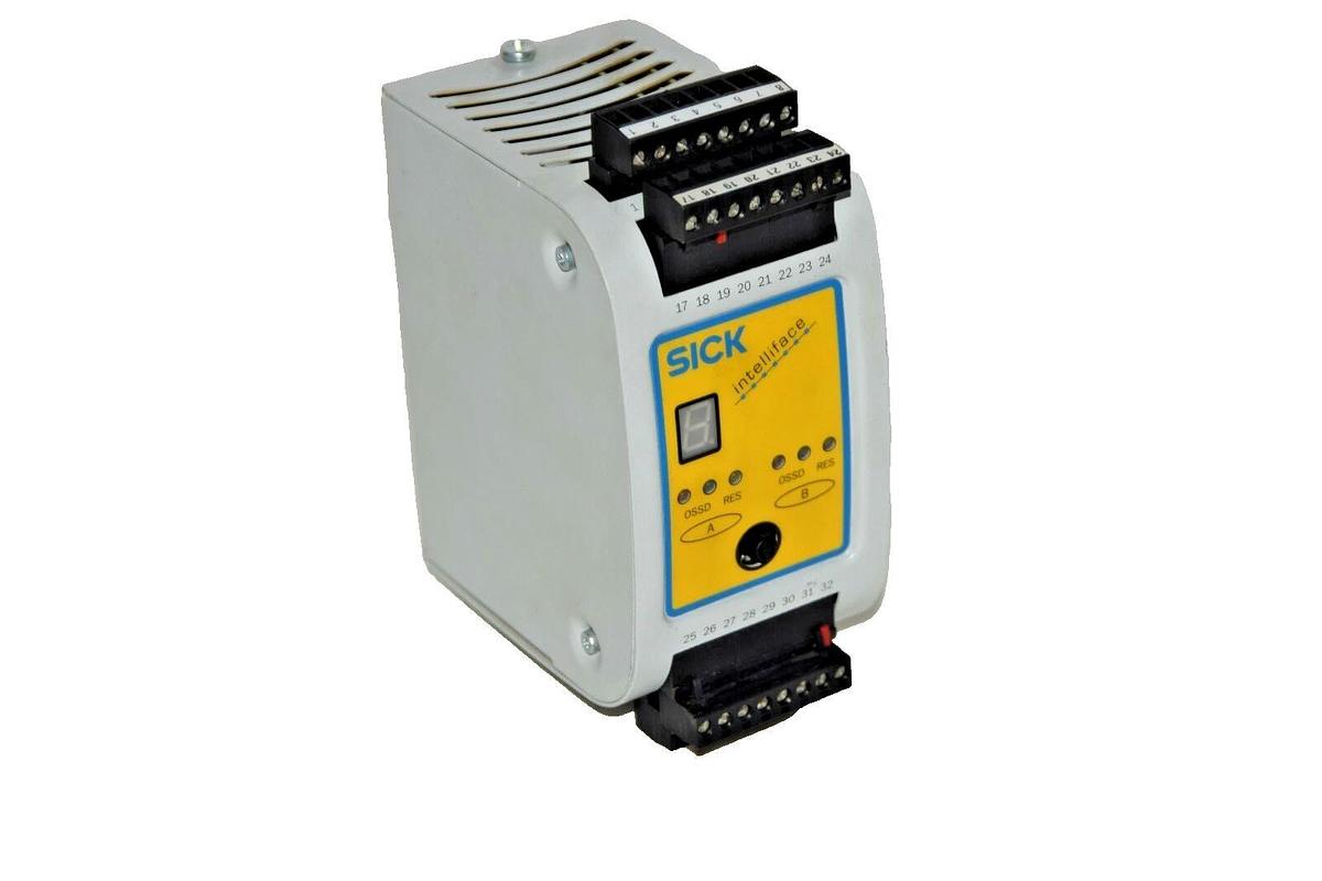 Used SICK Interface Safety Controller UE440-A0410  UE440A0410 V3.10