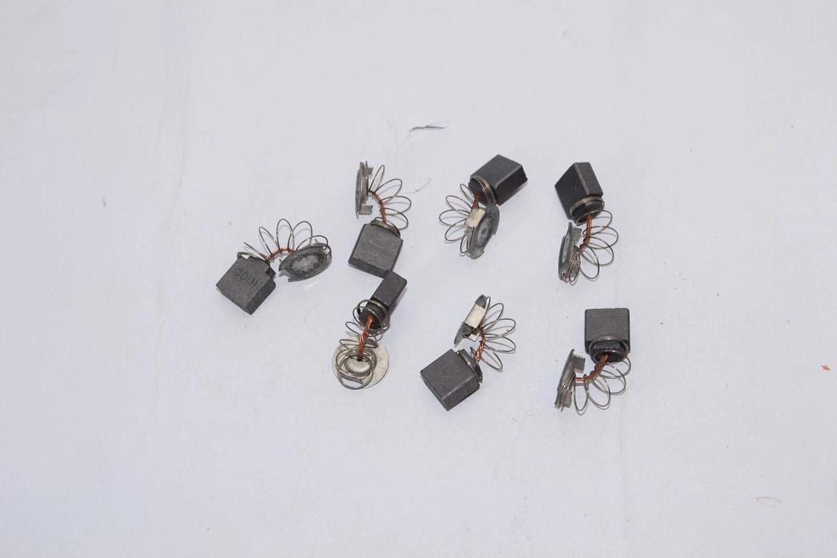 (NEW - Lot of 6) H100 H 100 1/2" x 1/4" Carbon Brush