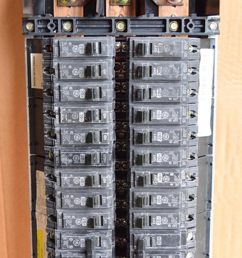 Used General Electric GE A Series 225A Panelboard Interior AQL3422ATX AXB4M9 3ph 4w