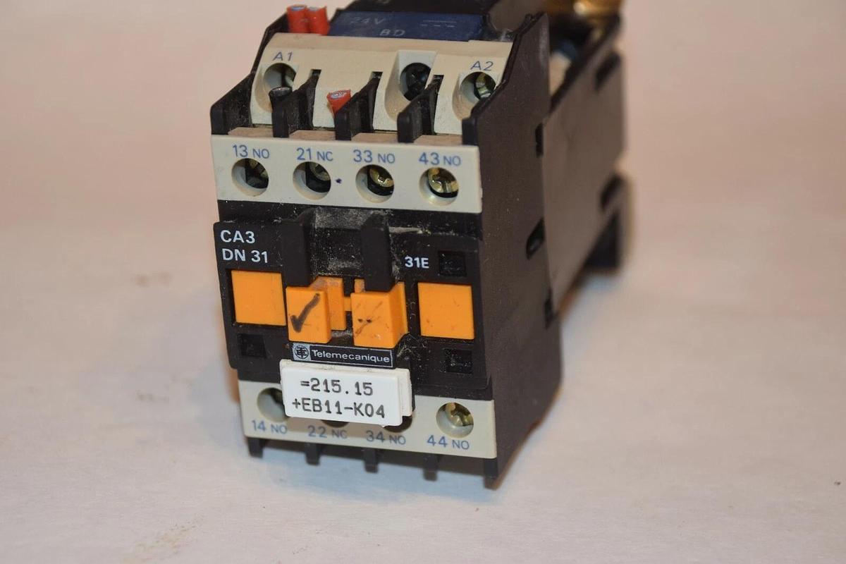 Used TELEMECANIQUE CA3 DN 31 CA3DN31 24V COIL 10A CONTACTOR