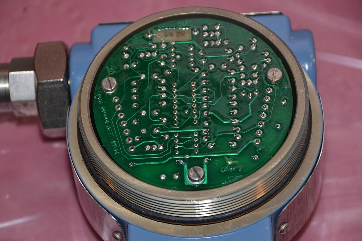 Used Rosemount 0444RL 1U1A1E5 Temperature Transmitter 0-75c  0444RL2U1A1E5