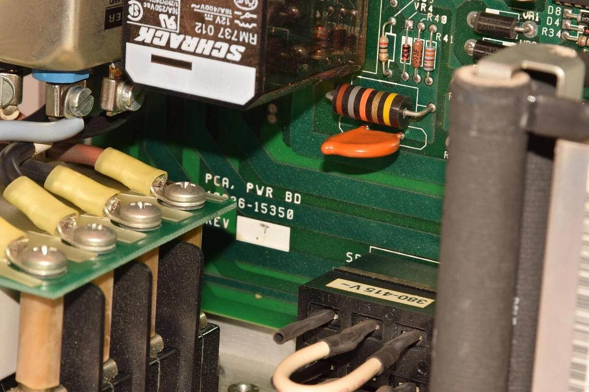 Used ADEPT 10336-15350 , PA-4 200-240V 50/60Hz Power Supply Module