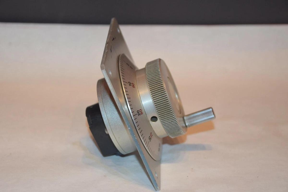 Used MICRON 39-407-843-1596 2753 000235 PULSE ENCODER
