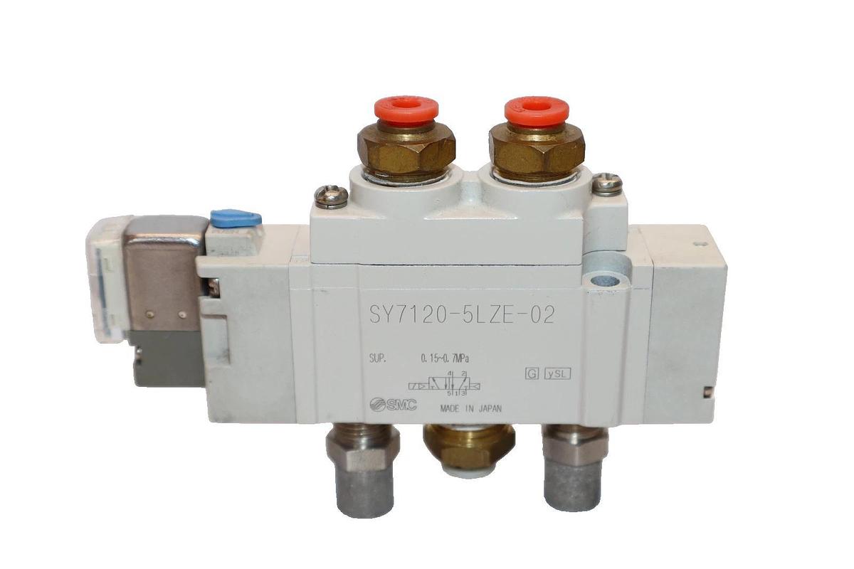 Used SMC SY7120-5LZE-02 , SY71205LZE02 0.15-0.7MPa Solenoid Valve