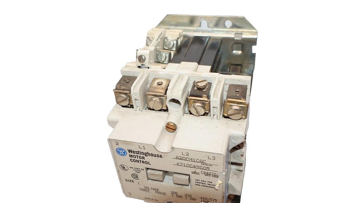 Used Westinghouse Motor Control Starter Size Sz 1 A200M1CAC 110/120V Coil *No Heater*