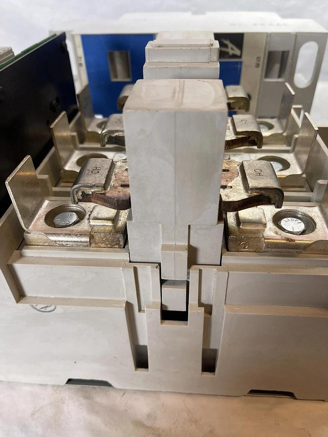 CUTLER HAMMER Advantage W201K5CFZ1  1A96727E02  E, Size Sz 5 270A  Contactor