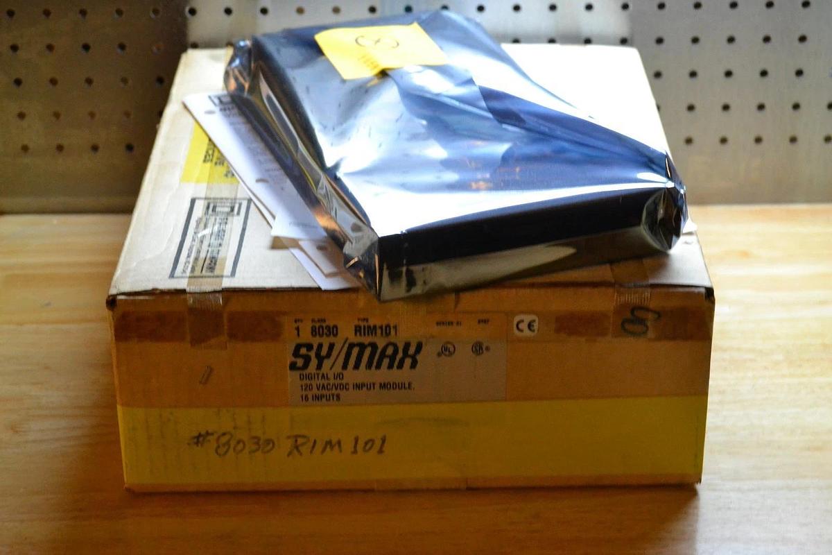SQUARE D SY/MAX Digital I/O MODULE 8030 RIM101 SER C1 30619 New