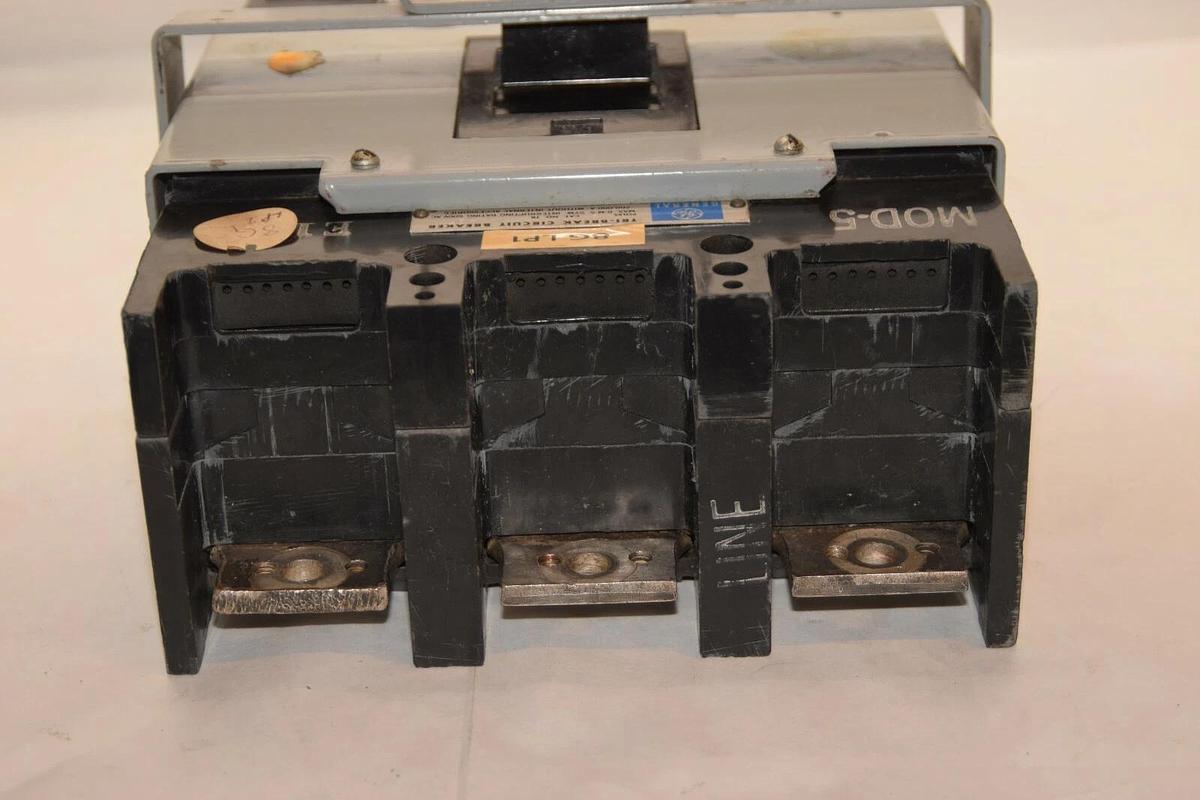 Used GE GENERAL ELECTRIC TB43F TB 43F 400A 1200-3500A Adj 3P Tri-Break Breaker