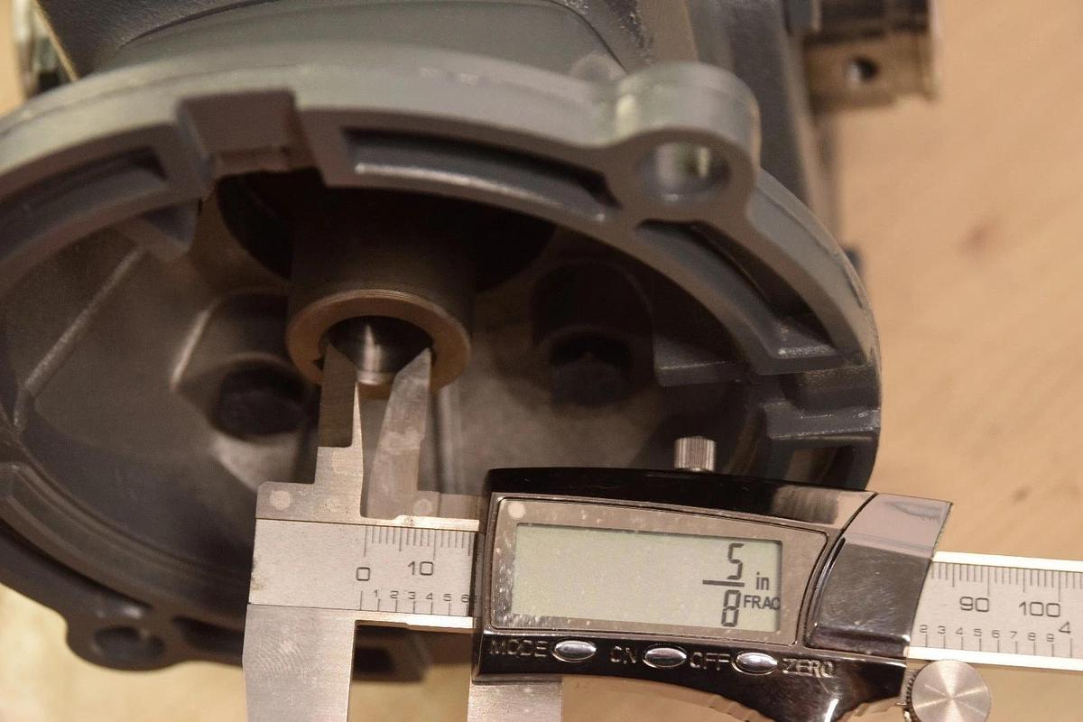 BOSTON GEAR HF72150ZTB5HP20 0.66HP GEAR REDUCER NEW