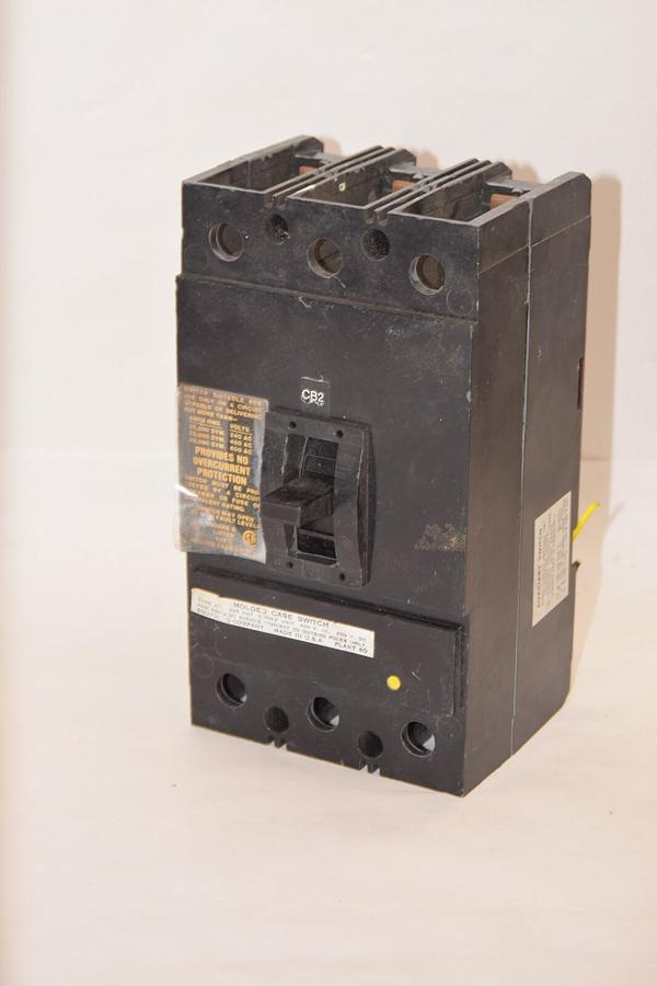 Used SQUARE D KAL36250 600V 250A 250 Amp Under Voltage Trip 24Vdc KAL Series Breaker