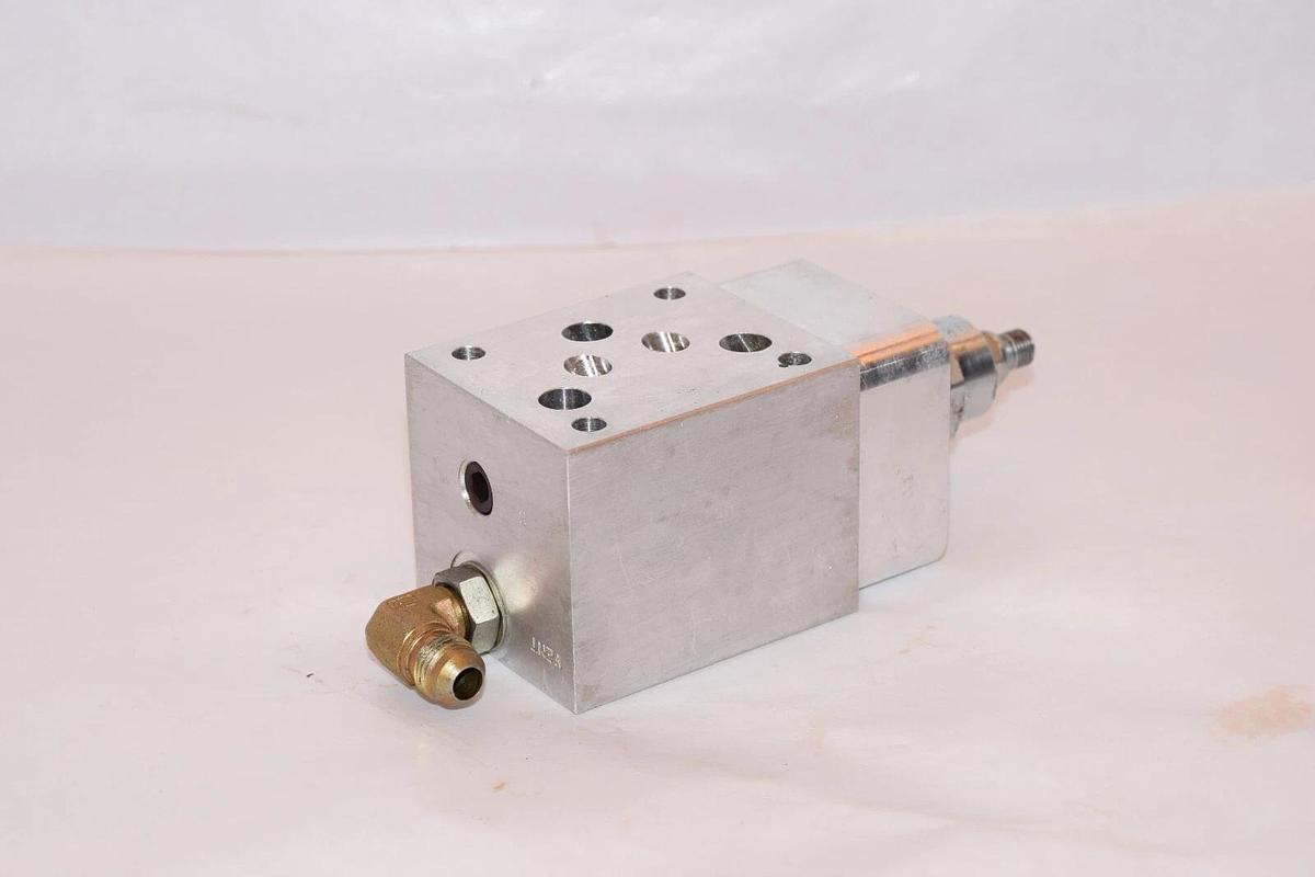 Used SUN HYDRAULICS,  NBP   Flow Control Valve