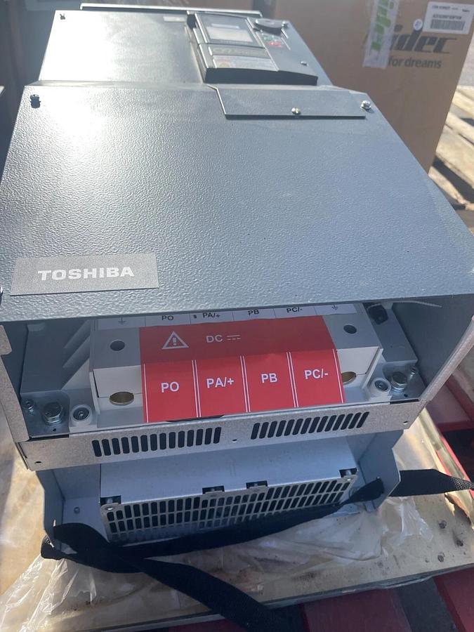 Toshiba Q9 Plus Transistor Inverter VT130Q9+4750 75kva 75hp 380/480v (NEW)