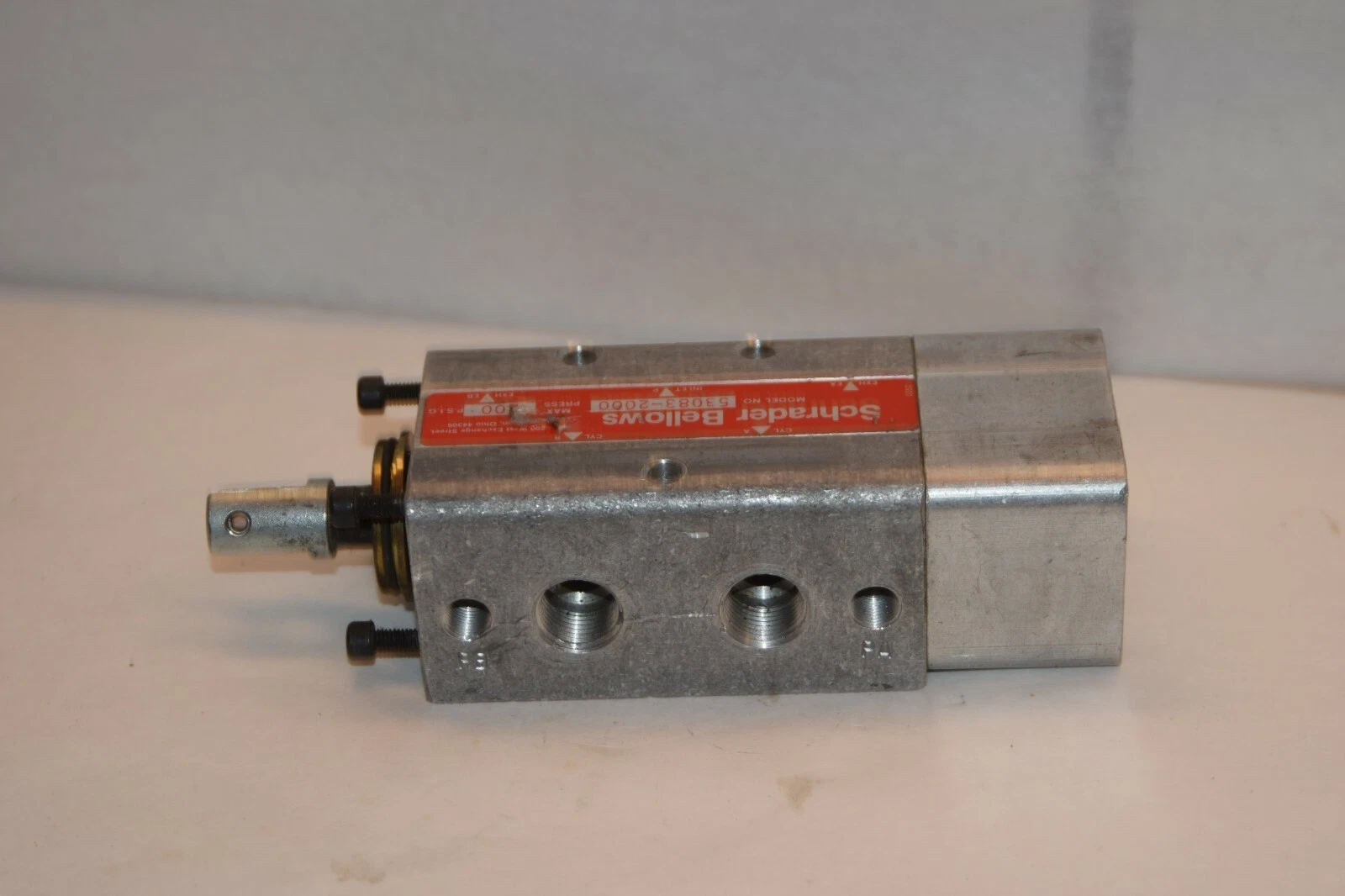 Used SCHRADER BELLOWS Lever Operated Air control Valve  53083-2000 53083 2000