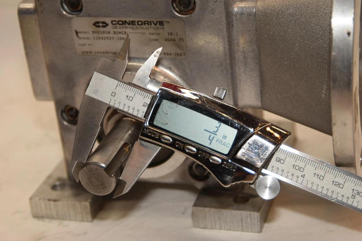 (NEW) CONEDRIVE B021010.BGNGB 0:1 3/4" Shaft Gear Box / Speed Reducer