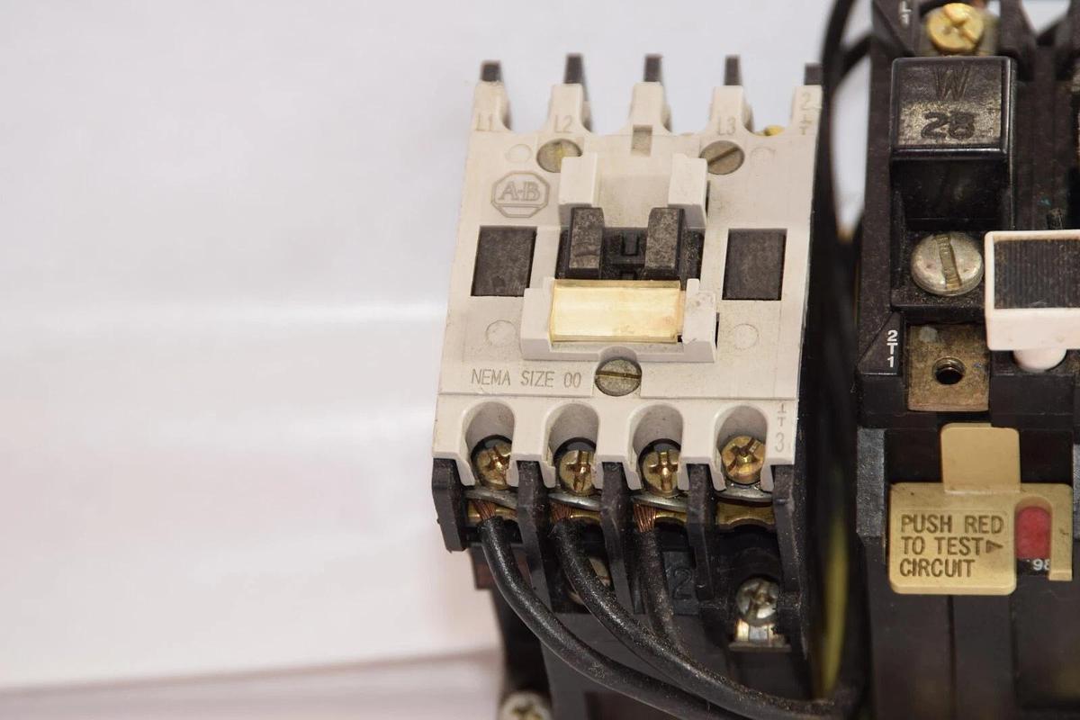 Used ALLEN BRADLEY 509-T0D Series B Nema Size 00 Non-Reversing Starting Relay