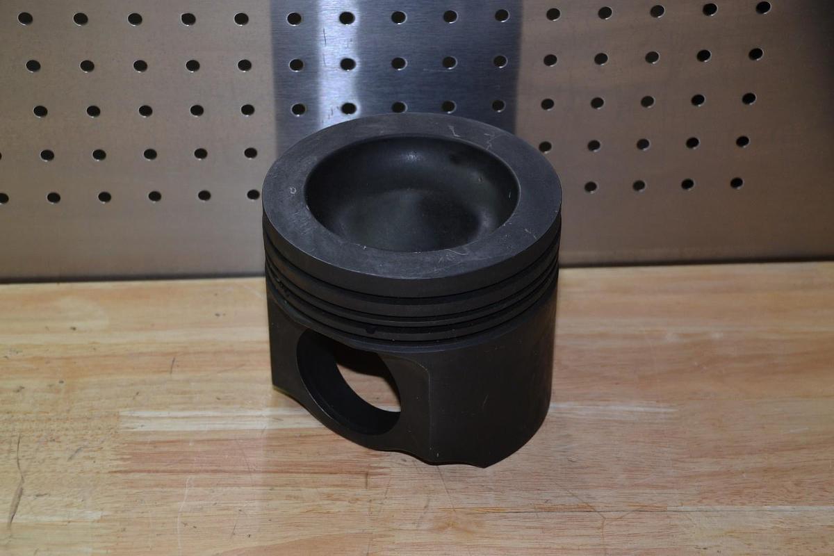 CAT 3564787  Steel Piston C15, for Engine Truck