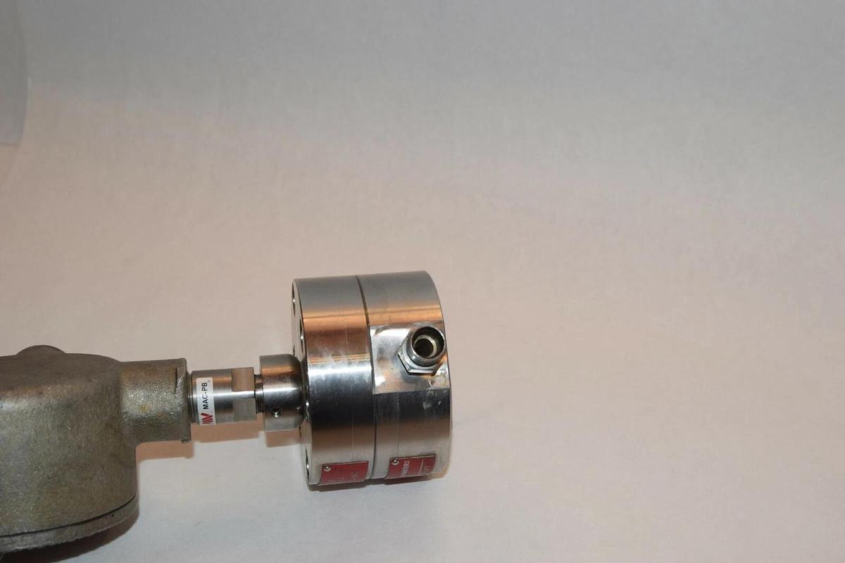 Used AW COMPANY Gear Flow Meter JVS-20KG-25 NPT Geared Flow Meter JVS-20KG-25-NPT