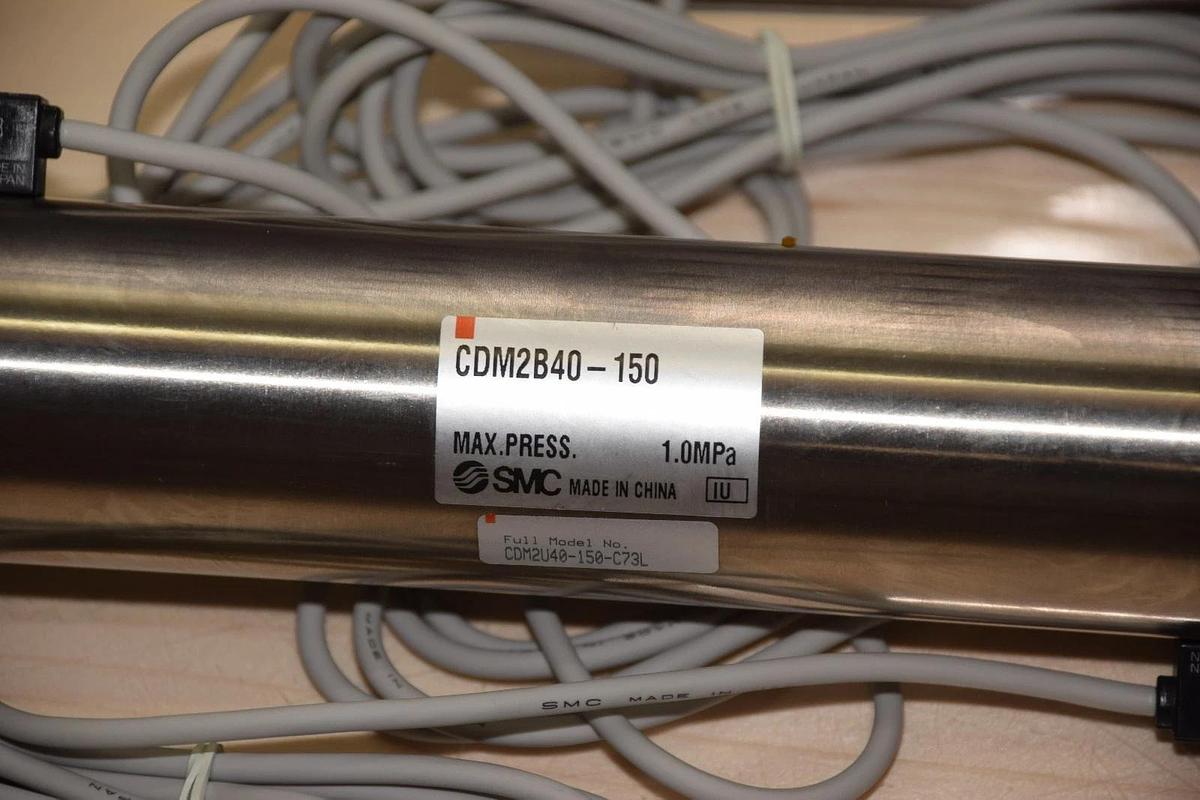 SMC CDM2B40-150 CDM2B40150 CDM2B40-150-C73L 1.0MPa PNEUMATIC CYLINDER NEW
