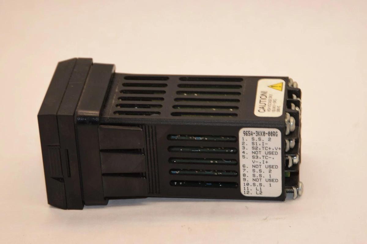 Used WATLOW 965A-3KK0-00RG / 965A3KK000RG 965 TEMPERATURE CONTROLER