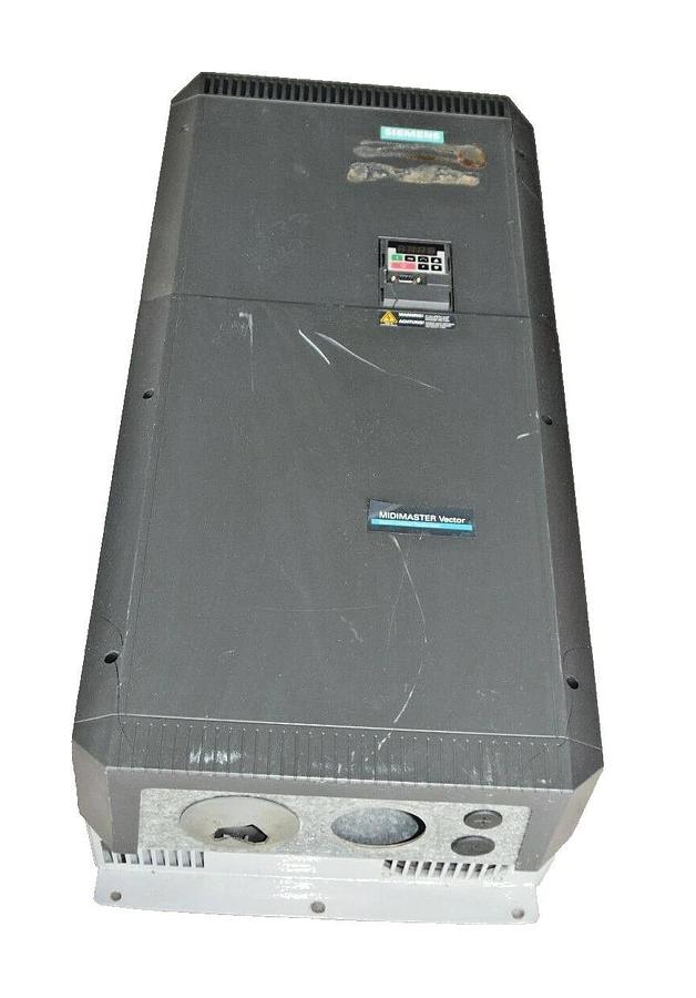 Used SIEMENS 6SE3228-4DK40 380-500V 113A 60hp Midimaster Vector Drive 6SE32284DK40