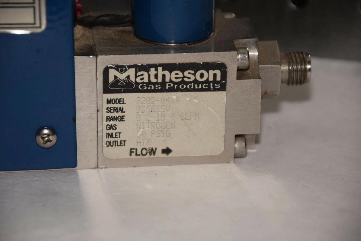 Used MATHESON GAS PRODUCTS 8202-0431 Nitrogen VALVE 8102-0414 EC  0/2-10 SLPM