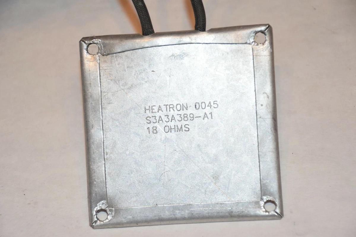 Used HEATRON S3A3A389-A1 0045 18Ω SQUARE HEAT STRIP